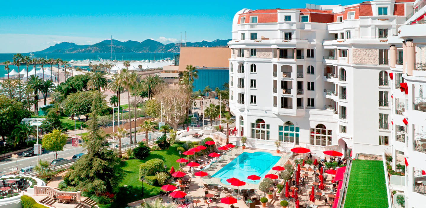 Hotel Barriere<br>Le Majestic Cannes